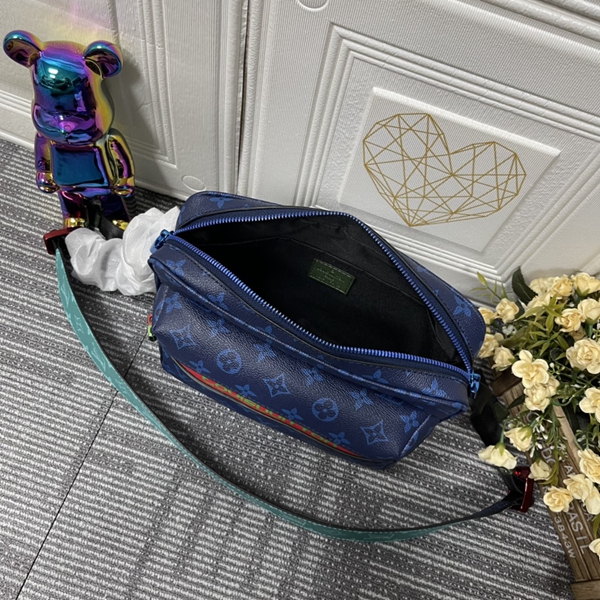 ルイヴィトンバッグ着用イメージ